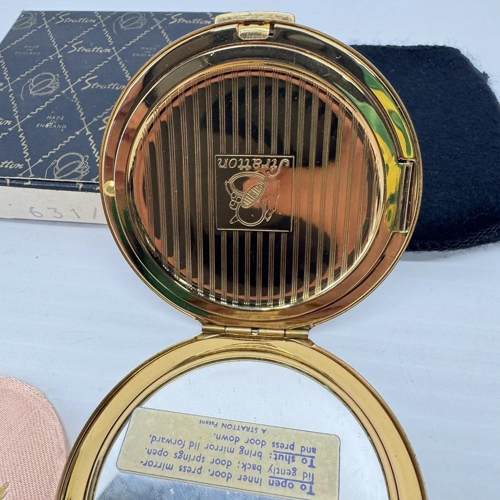 N/A vintage stratton